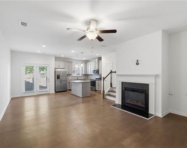 2392 Belmont Place - Photo Thumbnail 2