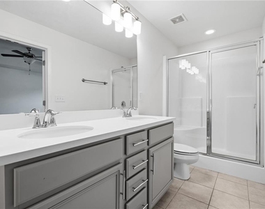 2392 Belmont Place - Photo Thumbnail 17