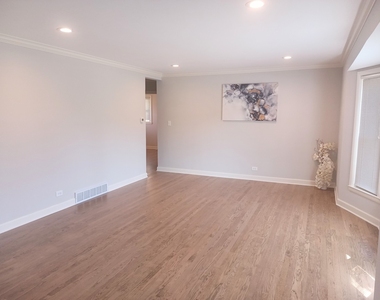 320 N Washington Avenue - Photo Thumbnail 1