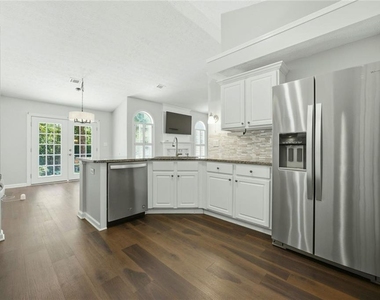 572 Staghorn Lane - Photo Thumbnail 10