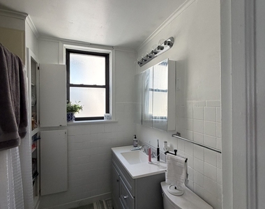 4847 N Damen Avenue - Photo Thumbnail 5