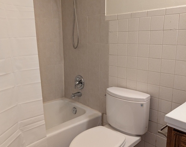 4343 W 63rd Street - Photo Thumbnail 9