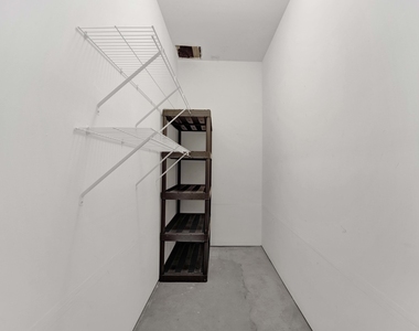 1517 W Fry Street - Photo Thumbnail 32