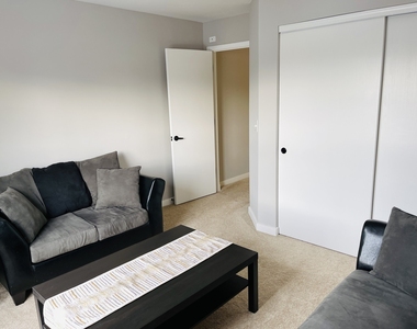 1385 Redbridge Court - Photo Thumbnail 22