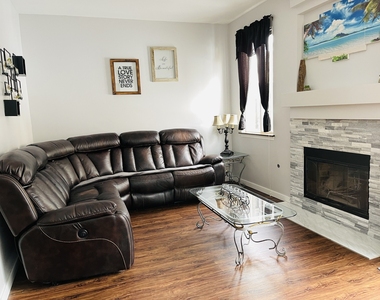 1385 Redbridge Court - Photo Thumbnail 8