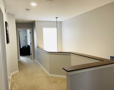 1385 Redbridge Court - Photo Thumbnail 14