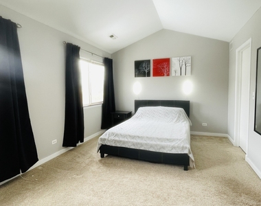 1385 Redbridge Court - Photo Thumbnail 16