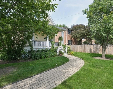 692 Cherry Avenue - Photo Thumbnail 3