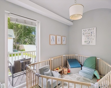 692 Cherry Avenue - Photo Thumbnail 15