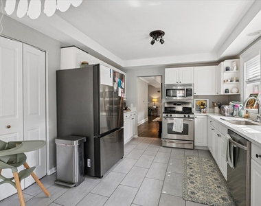 692 Cherry Avenue - Photo Thumbnail 16
