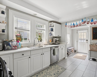 692 Cherry Avenue - Photo Thumbnail 13