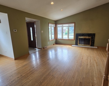 8418 W Crain Street - Photo Thumbnail 13