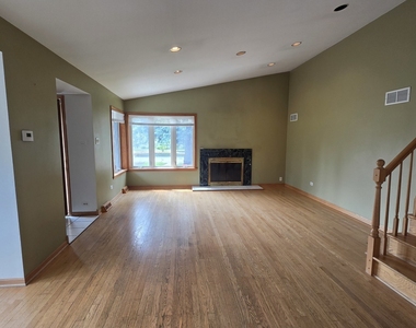 8418 W Crain Street - Photo Thumbnail 10