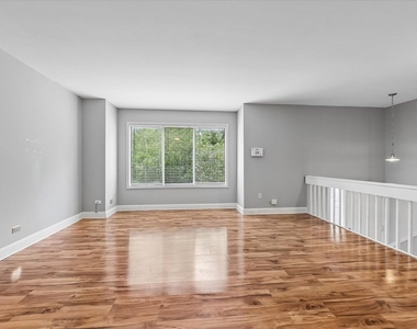 441 Park Ridge Lane - Photo Thumbnail 1