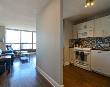 405 N Wabash Avenue - Photo Thumbnail 5