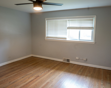 9733 Karlov Avenue - Photo Thumbnail 16