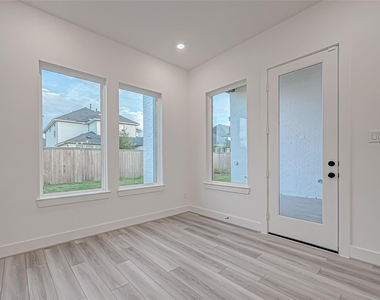 26914 Arethusa Court - Photo Thumbnail 14