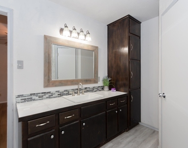 1714 Magnolia Drive - Photo Thumbnail 18