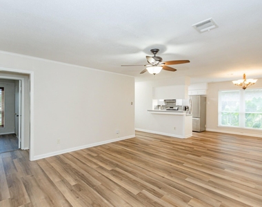 1714 Magnolia Drive - Photo Thumbnail 4