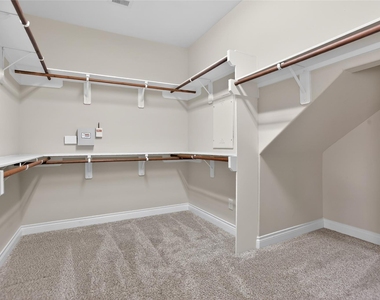 6535 Arroyo Springs Lane - Photo Thumbnail 34