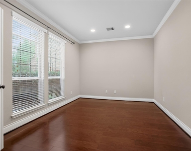 6535 Arroyo Springs Lane - Photo Thumbnail 19