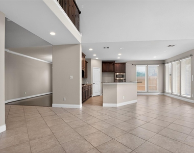 6535 Arroyo Springs Lane - Photo Thumbnail 15
