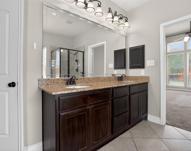 6535 Arroyo Springs Lane - Photo Thumbnail 33