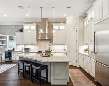 1527 Cunningham Parc Lane - Photo Thumbnail 6