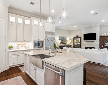 1527 Cunningham Parc Lane - Photo Thumbnail 5