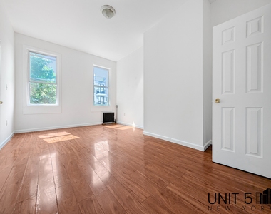 232 Covert Street - Photo Thumbnail 3