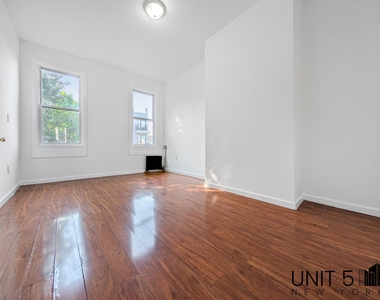 232 Covert Street - Photo Thumbnail 9