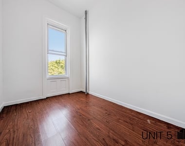 232 Covert Street - Photo Thumbnail 4