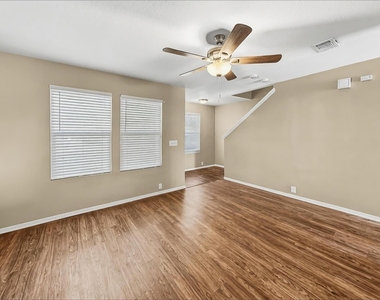 3443 Becker Glen Street - Photo Thumbnail 4