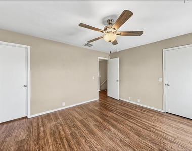3443 Becker Glen Street - Photo Thumbnail 7