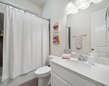 8915 Leaning Hollow Lane - Photo Thumbnail 9