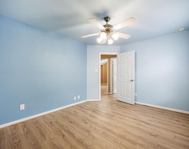 9722 Eagle Peak Ct - Photo Thumbnail 36