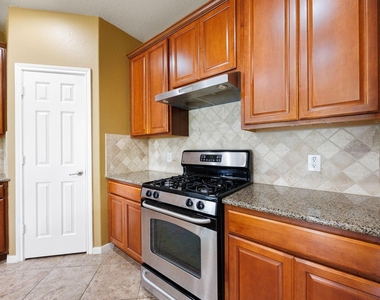 9722 Eagle Peak Ct - Photo Thumbnail 23