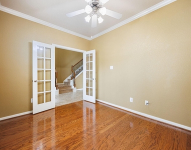 9722 Eagle Peak Ct - Photo Thumbnail 18