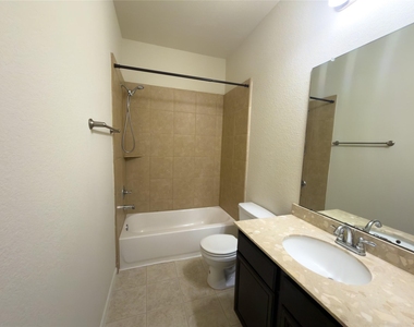 17035 Amarose Drive - Photo Thumbnail 20