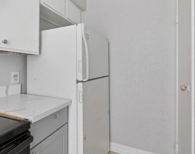 12500 Sandpiper Drive - Photo Thumbnail 9