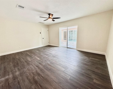 14307 Piping Rock - Photo Thumbnail 8
