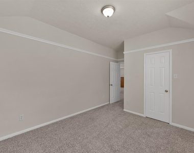 1443 Meadowhigh Lane - Photo Thumbnail 13