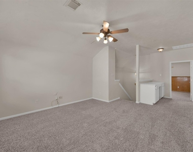 1443 Meadowhigh Lane - Photo Thumbnail 8