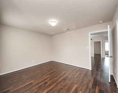 7214 Baitland Drive - Photo Thumbnail 31