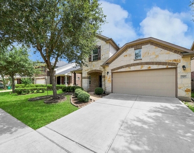 7214 Baitland Drive - Photo Thumbnail 3