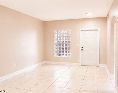 4110 Castilla Circle - Photo Thumbnail 6