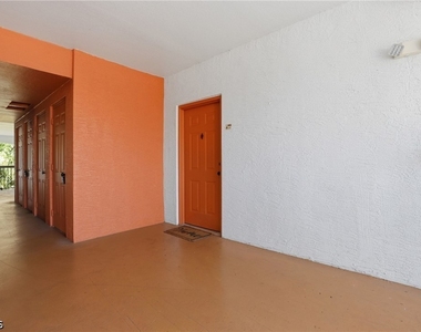6321 Aragon Way - Photo Thumbnail 3