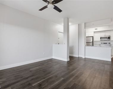 6321 Aragon Way - Photo Thumbnail 7