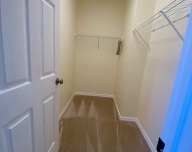 16198 Via Solera Circle - Photo Thumbnail 6
