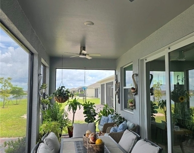 479 Spring Hill Lake Loop - Photo Thumbnail 10